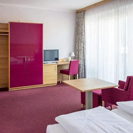Gesundheitsresort Bad St. Leonhard Resort 3*